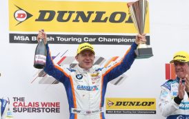 Hook racer Collard closes in on championship leader